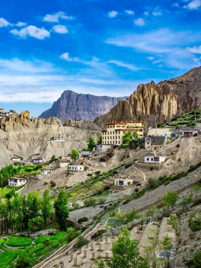 2025 की गर्मियों में ट्रेंड में हैं ये 10 हिल स्टेशन – नंबर 3 है सबसे सस्ता!
