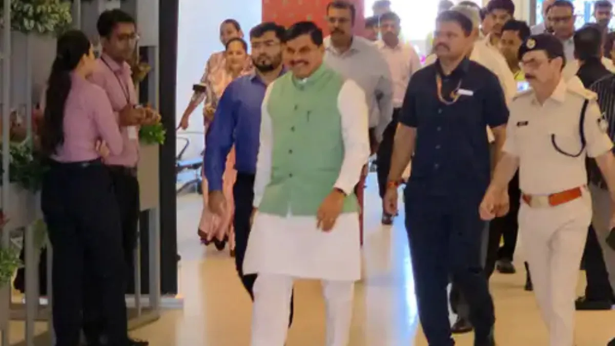 MP CM Mohan Yadav visits Vantara