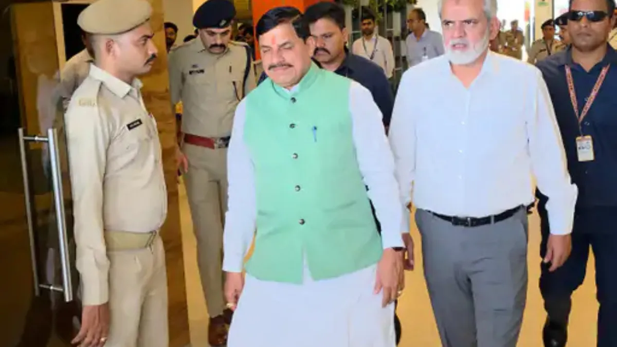 MP CM Mohan Yadav visits Vantara